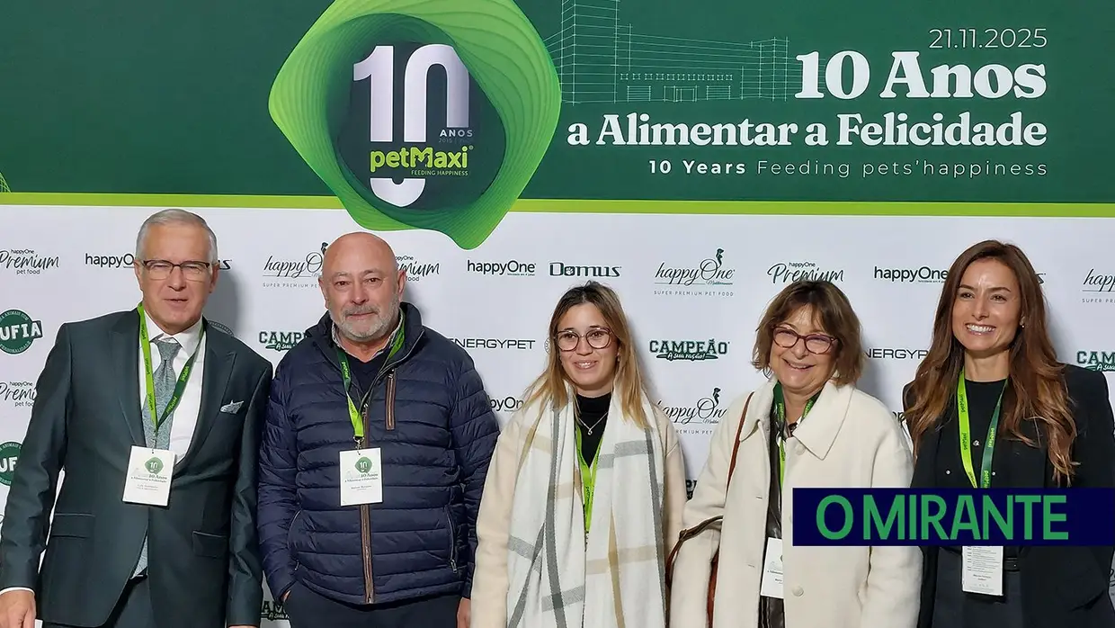 petMaxi comemora 10 anos e inaugura armazém automático