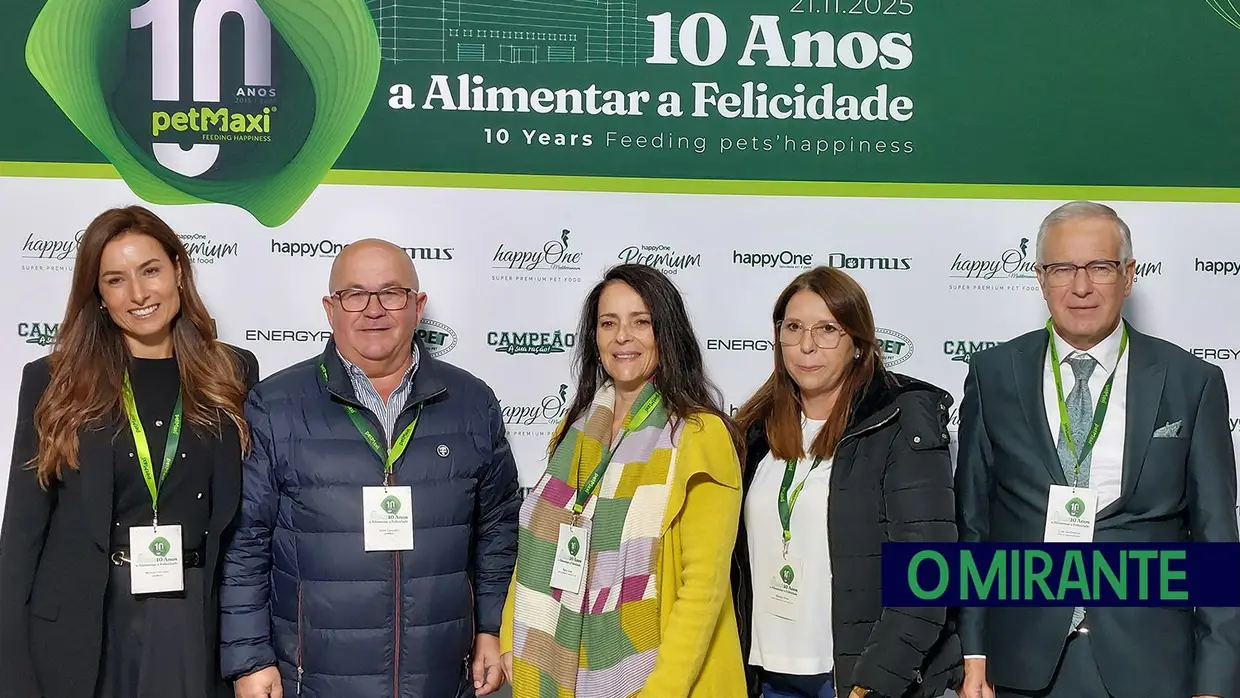 petMaxi comemora 10 anos e inaugura armazém automático