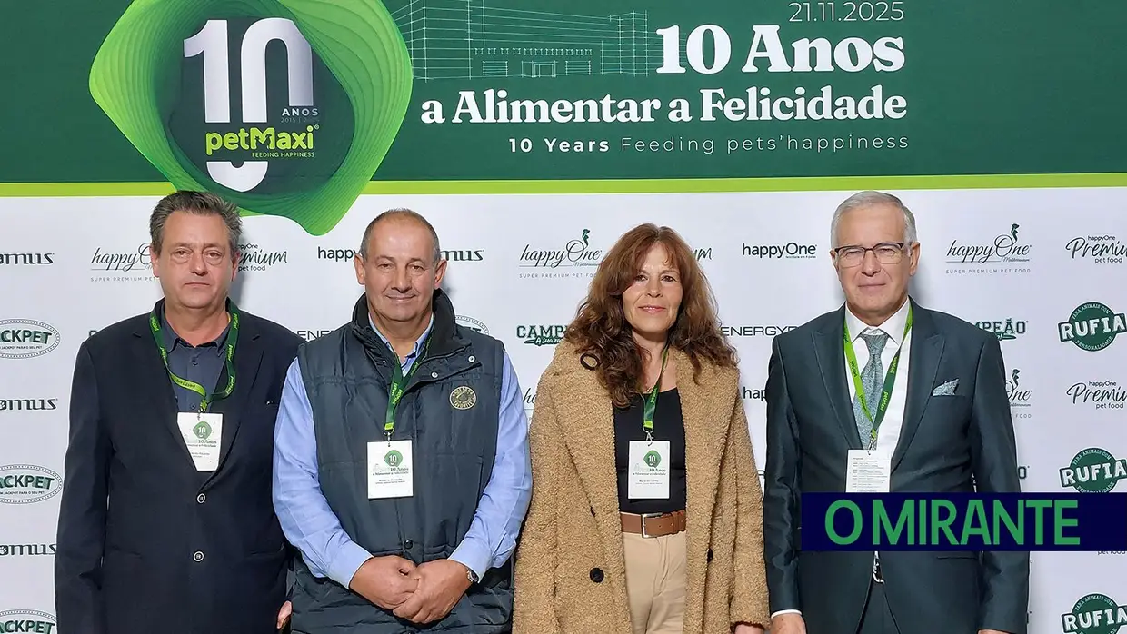 petMaxi comemora 10 anos e inaugura armazém automático