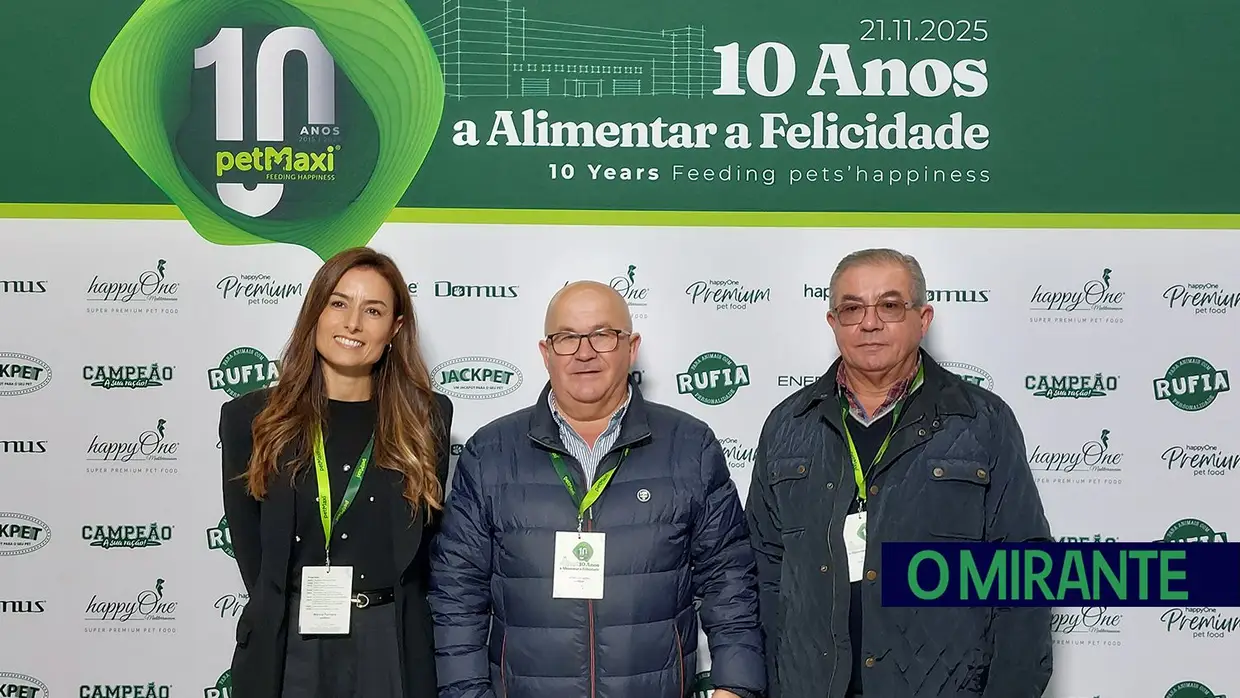 petMaxi comemora 10 anos e inaugura armazém automático