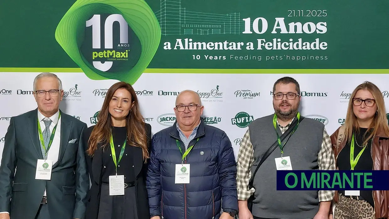 petMaxi comemora 10 anos e inaugura armazém automático