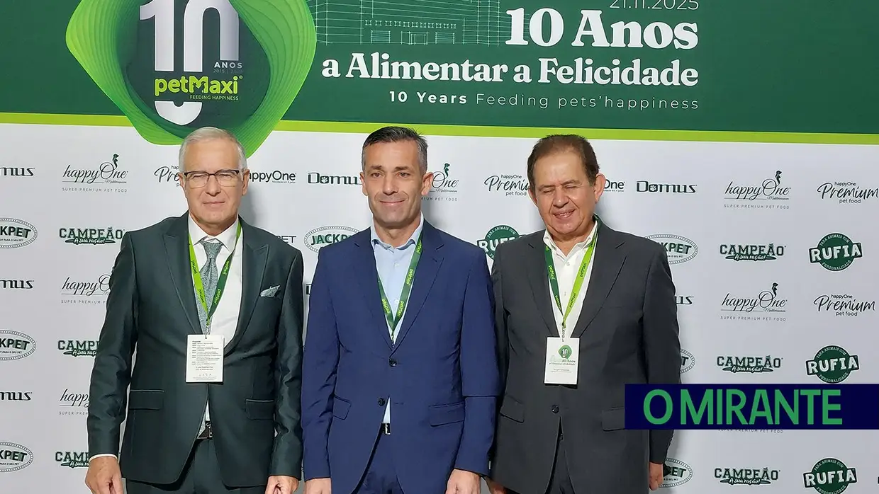 petMaxi comemora 10 anos e inaugura armazém automático