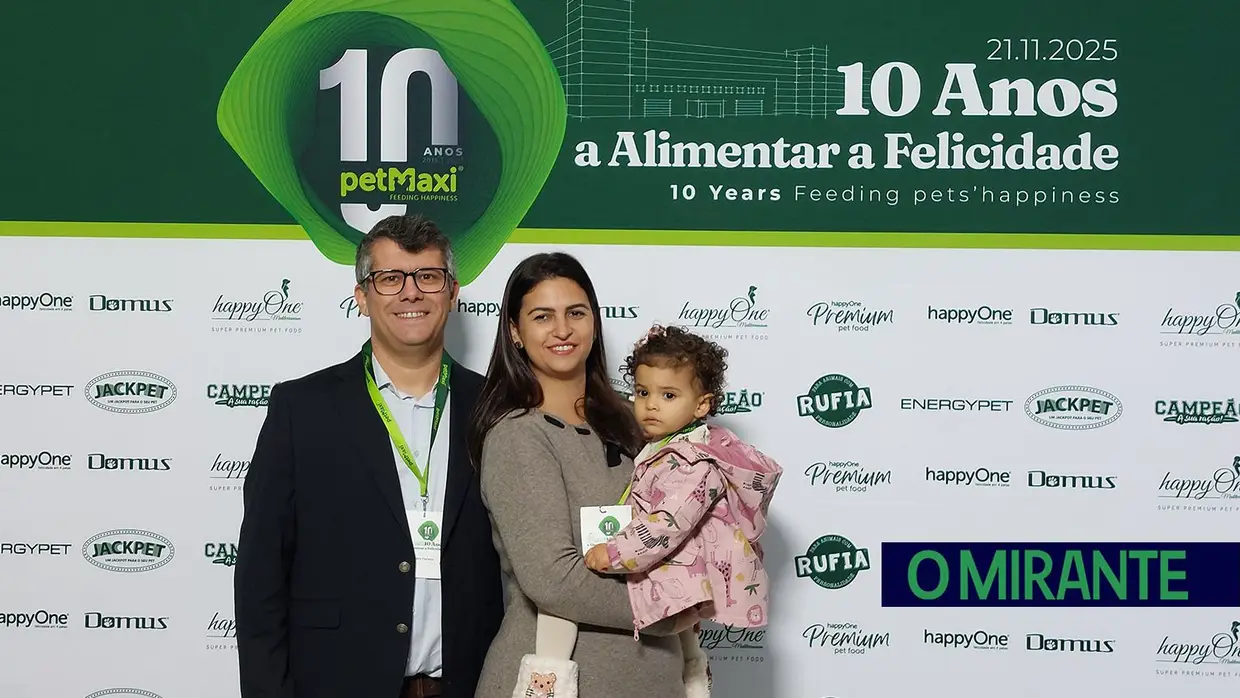 petMaxi comemora 10 anos e inaugura armazém automático