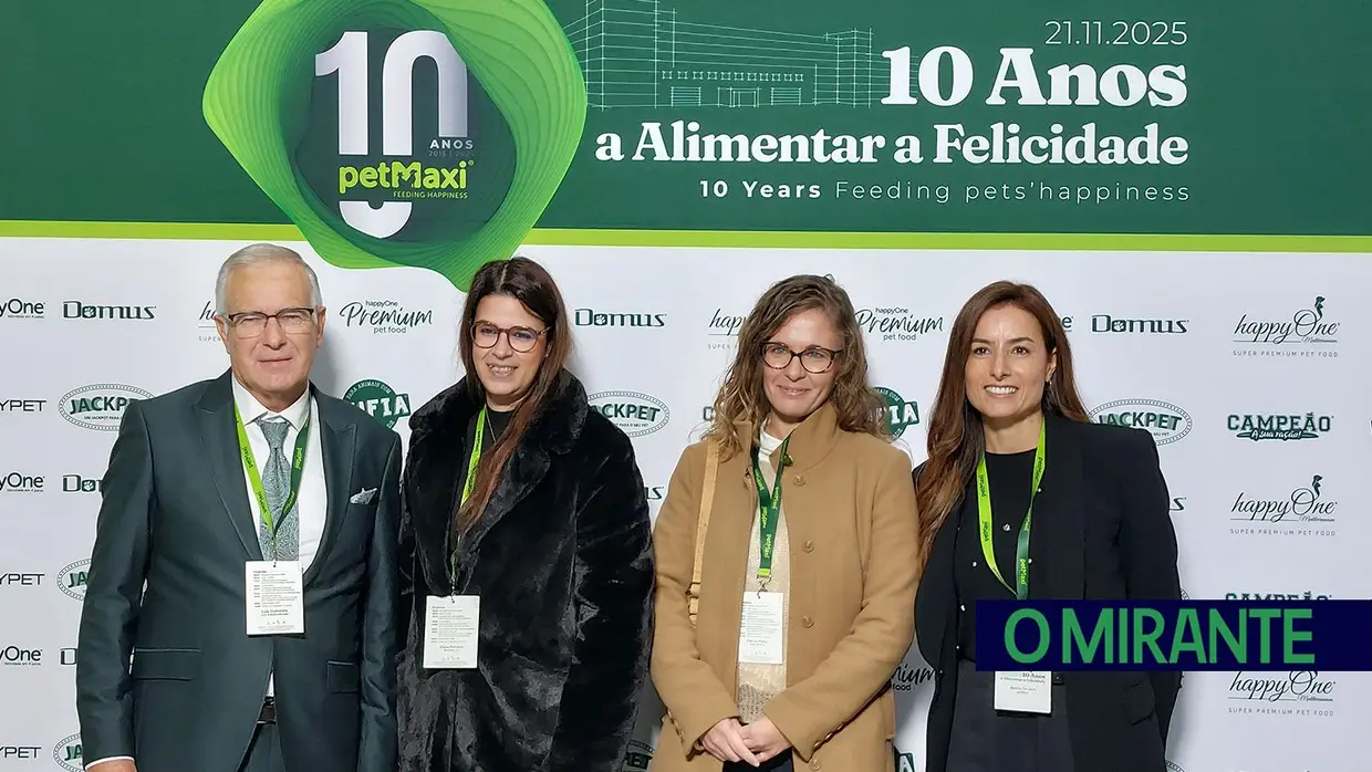 petMaxi comemora 10 anos e inaugura armazém automático