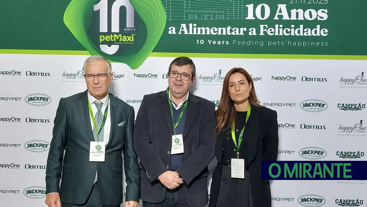 petMaxi comemora 10 anos e inaugura armazém automático