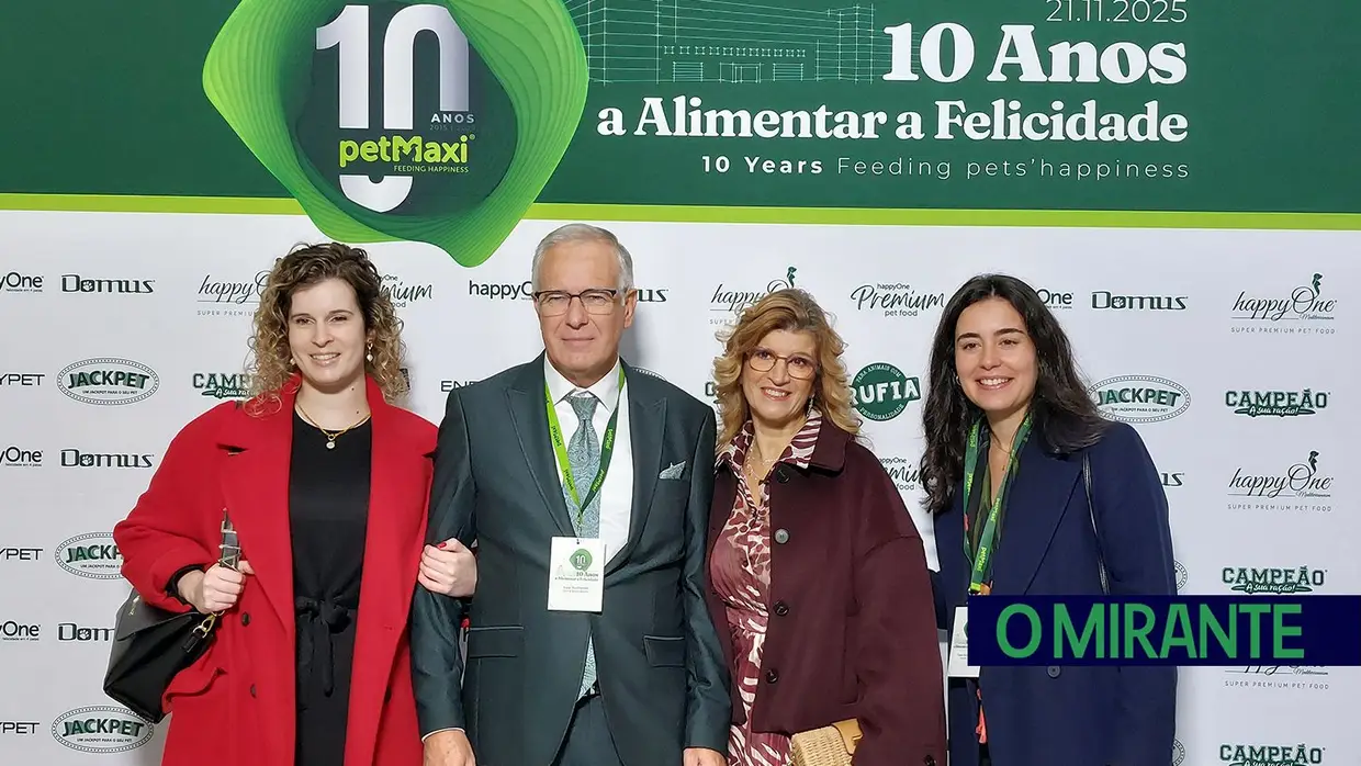 petMaxi comemora 10 anos e inaugura armazém automático