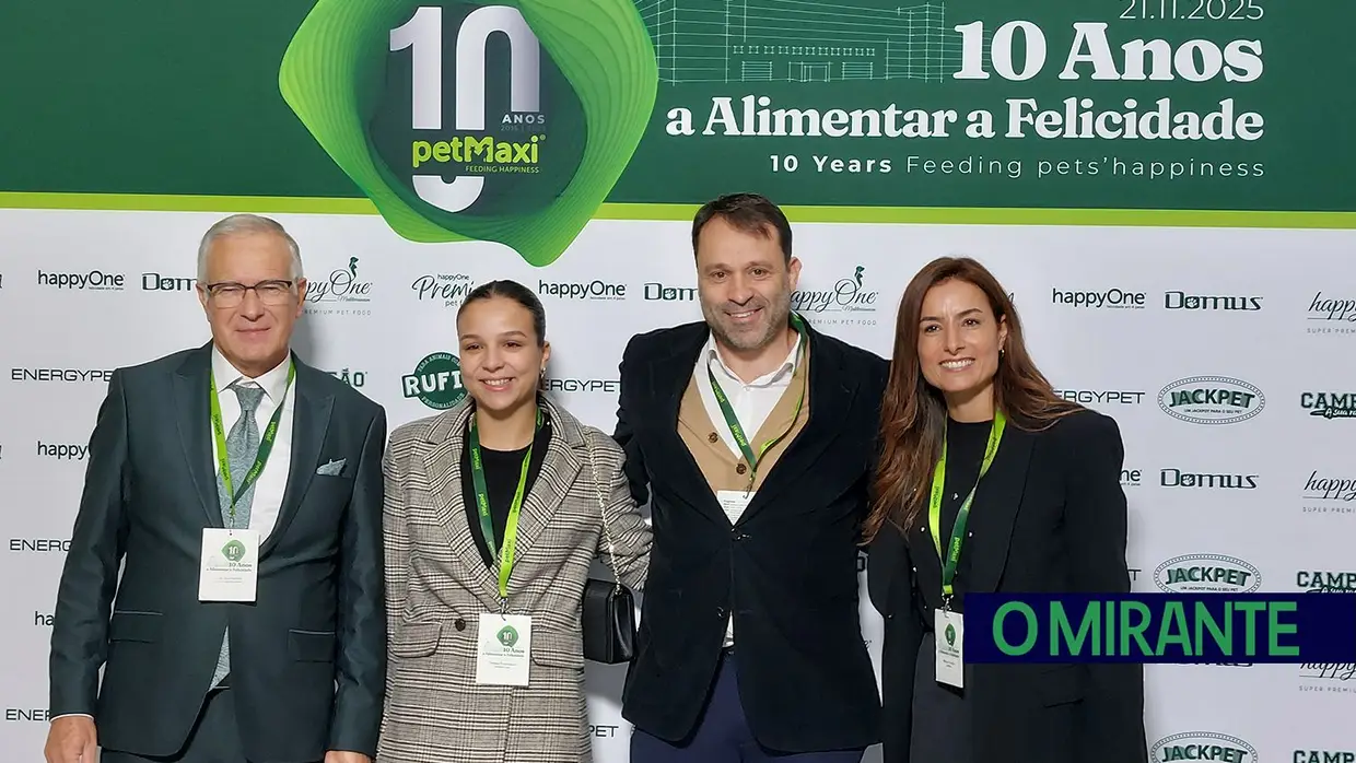 petMaxi comemora 10 anos e inaugura armazém automático