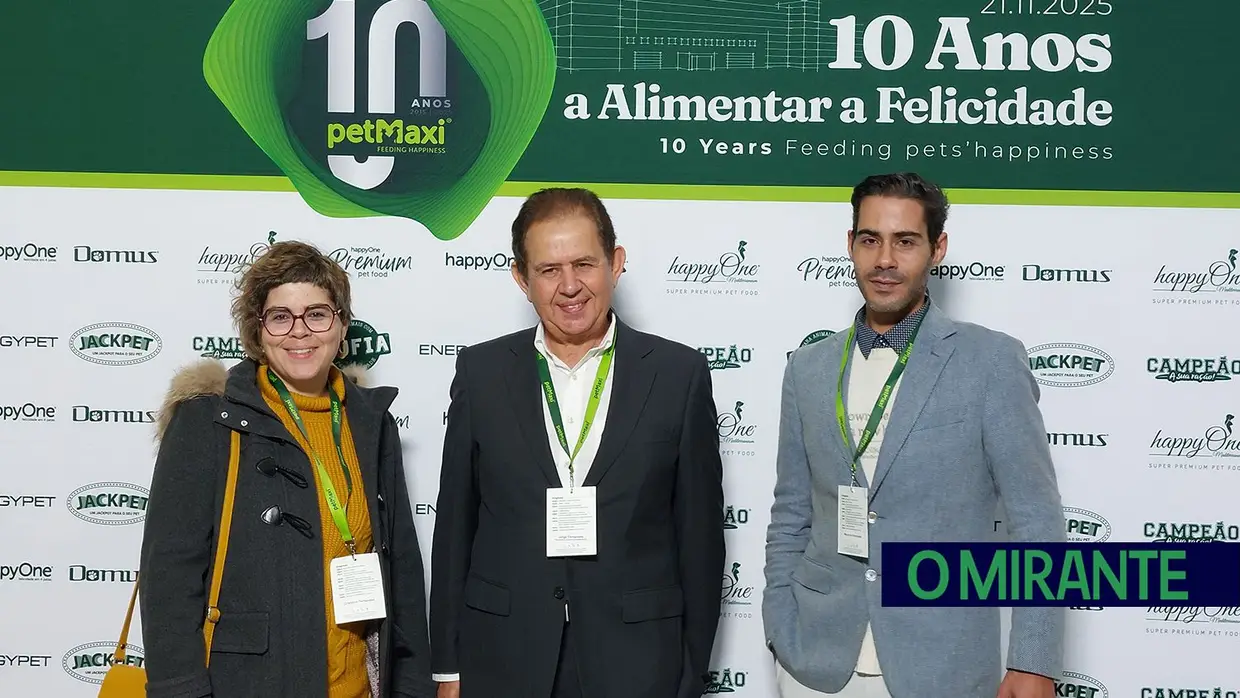 petMaxi comemora 10 anos e inaugura armazém automático