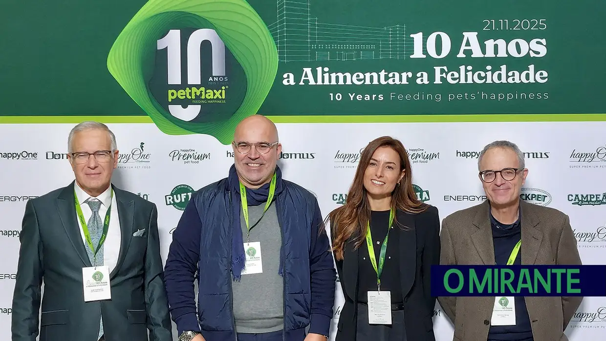 petMaxi comemora 10 anos e inaugura armazém automático