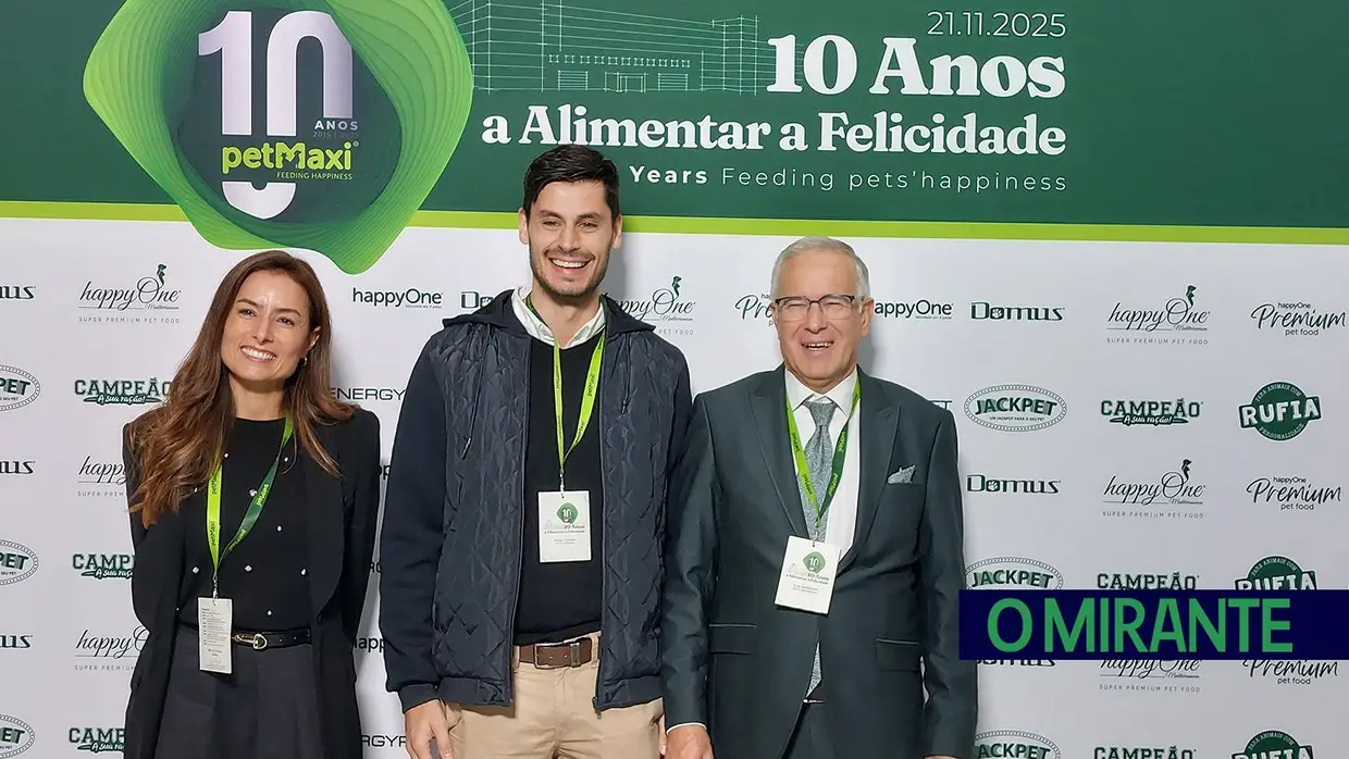 petMaxi comemora 10 anos e inaugura armazém automático