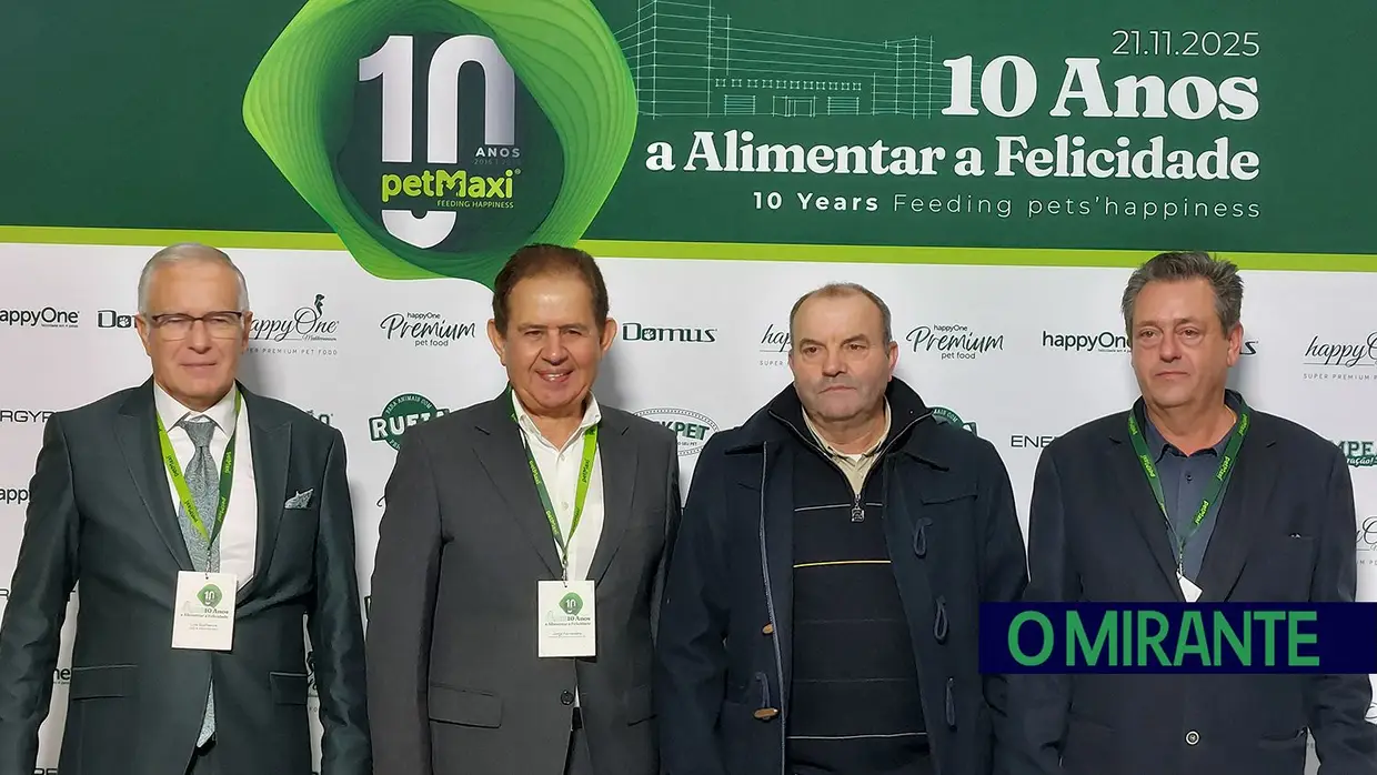 petMaxi comemora 10 anos e inaugura armazém automático