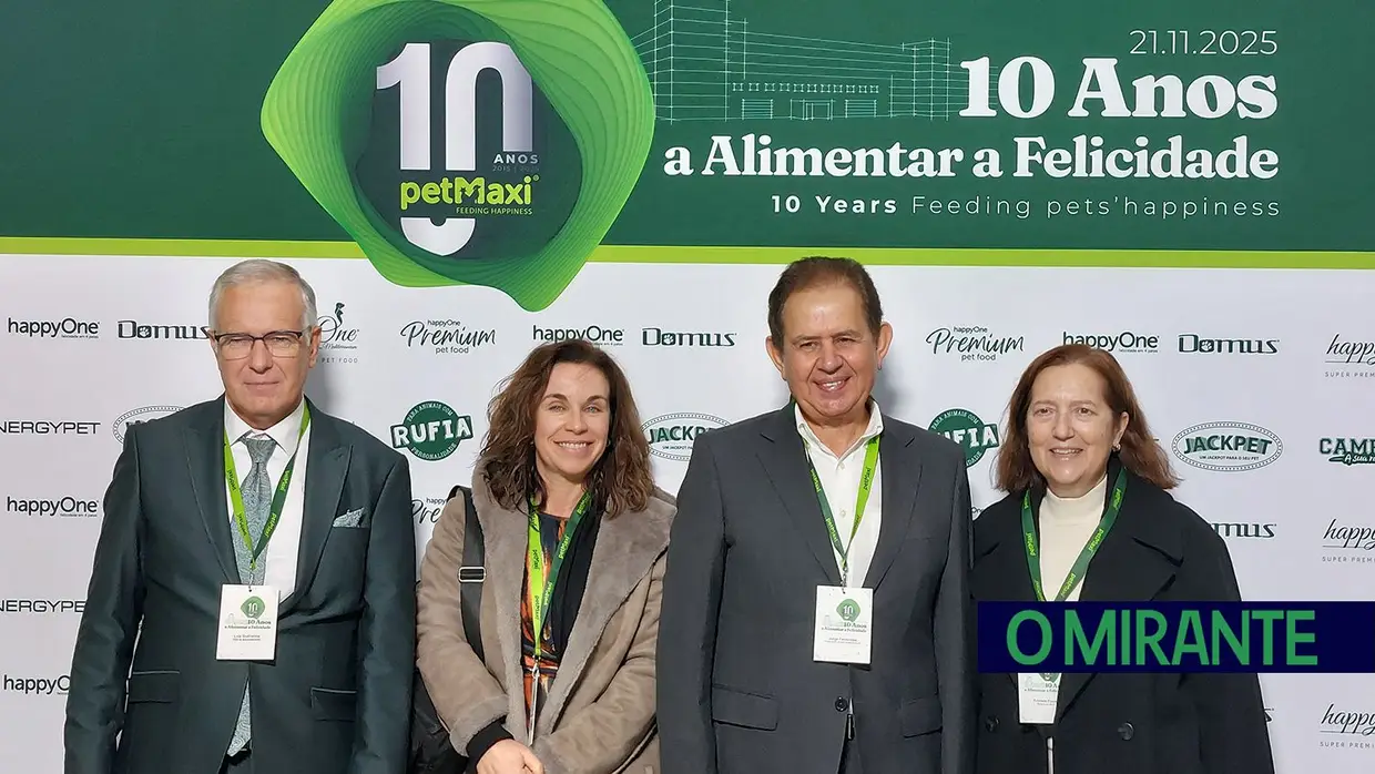 petMaxi comemora 10 anos e inaugura armazém automático