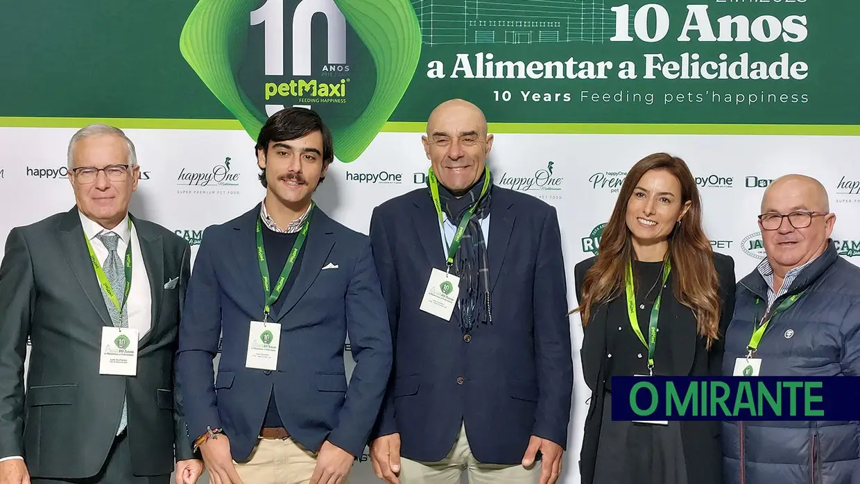 petMaxi comemora 10 anos e inaugura armazém automático