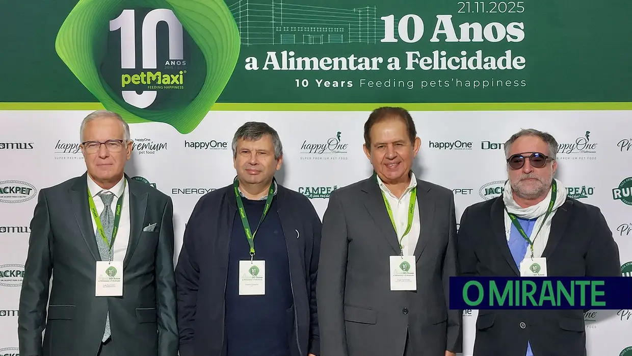 petMaxi comemora 10 anos e inaugura armazém automático