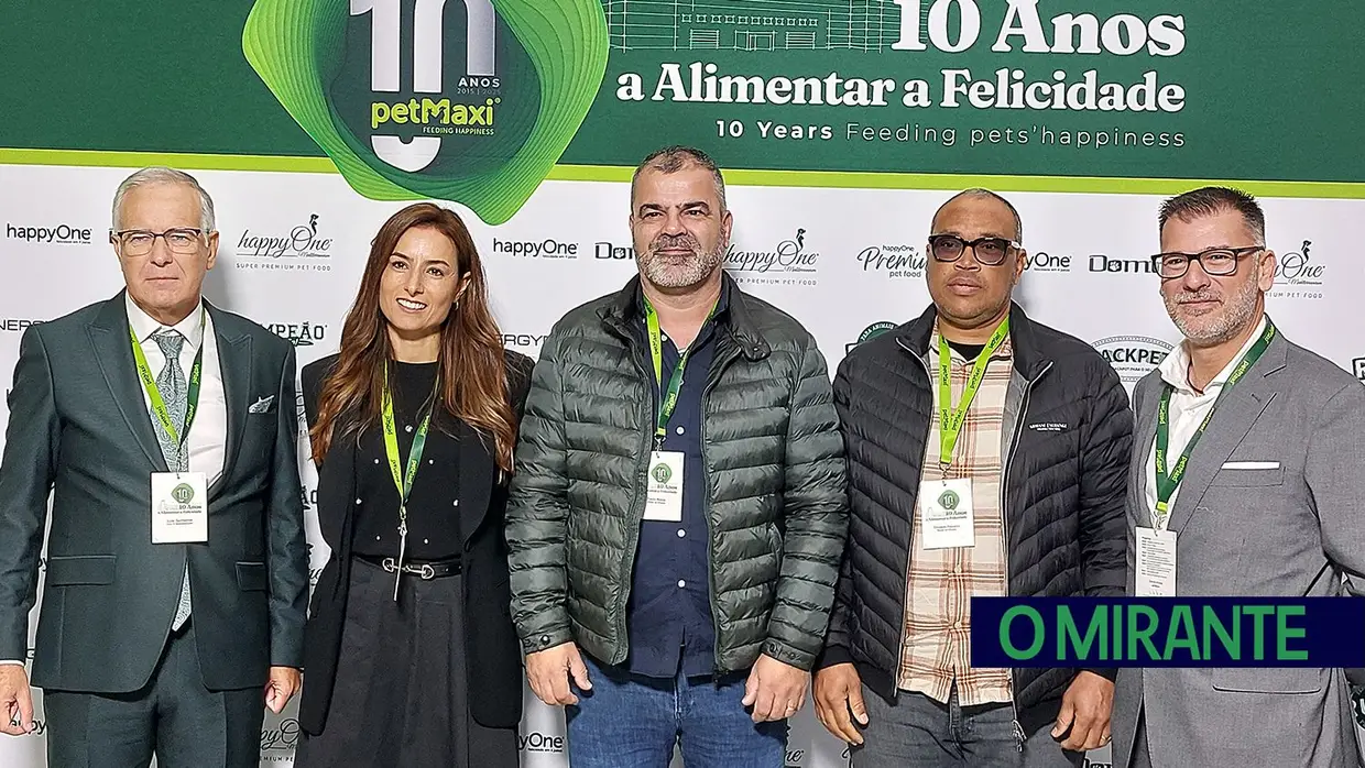 petMaxi comemora 10 anos e inaugura armazém automático