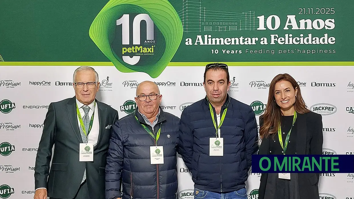 petMaxi comemora 10 anos e inaugura armazém automático