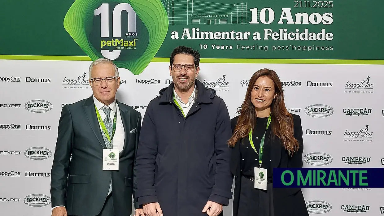 petMaxi comemora 10 anos e inaugura armazém automático