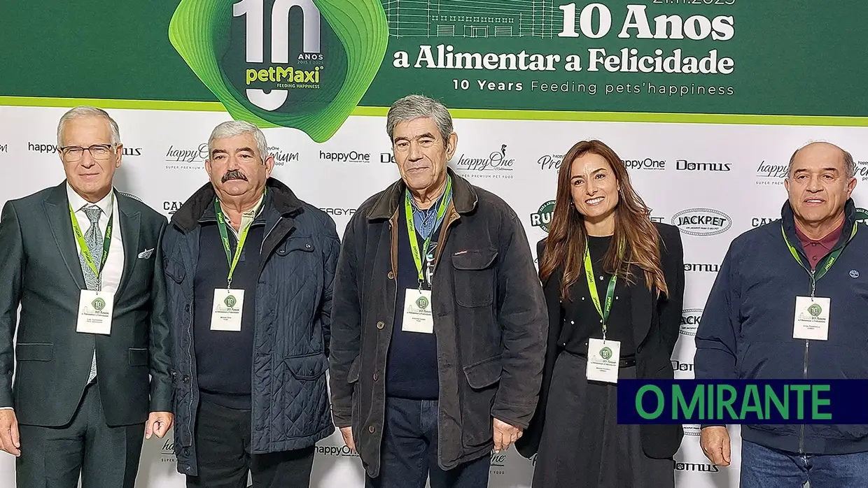 petMaxi comemora 10 anos e inaugura armazém automático