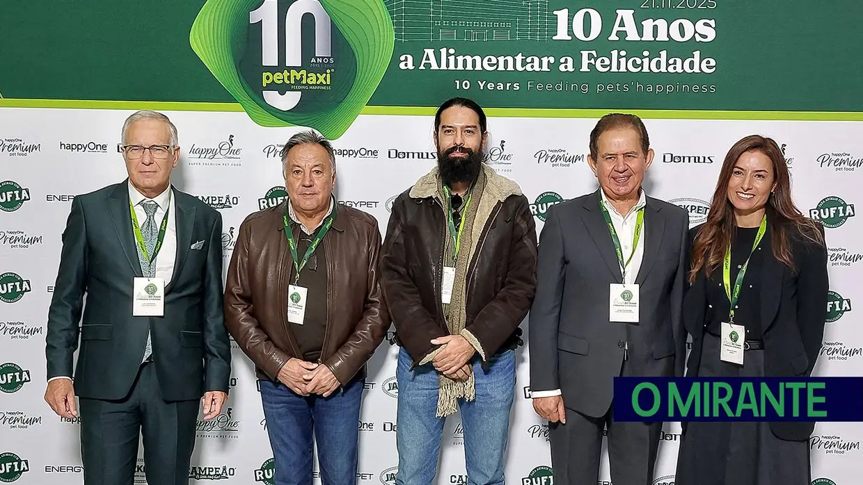 petMaxi comemora 10 anos e inaugura armazém automático