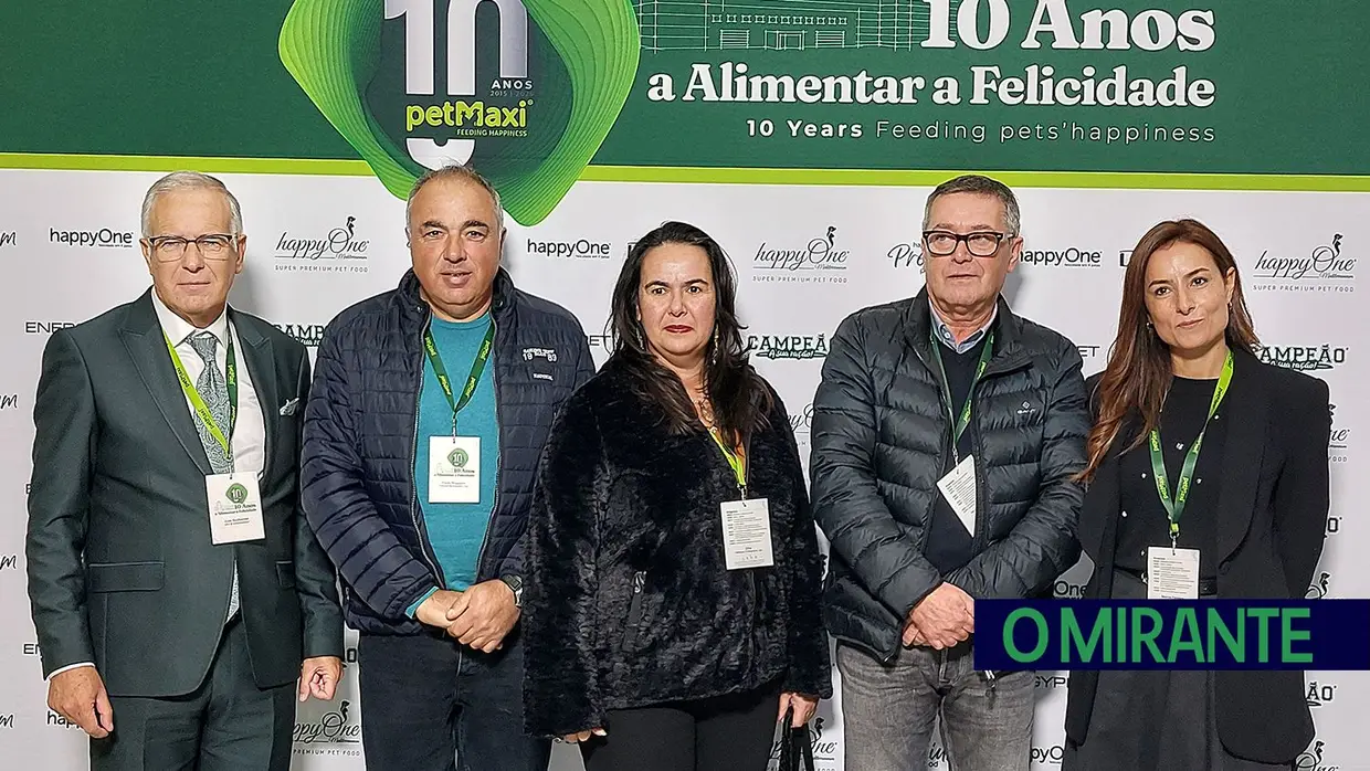 petMaxi comemora 10 anos e inaugura armazém automático