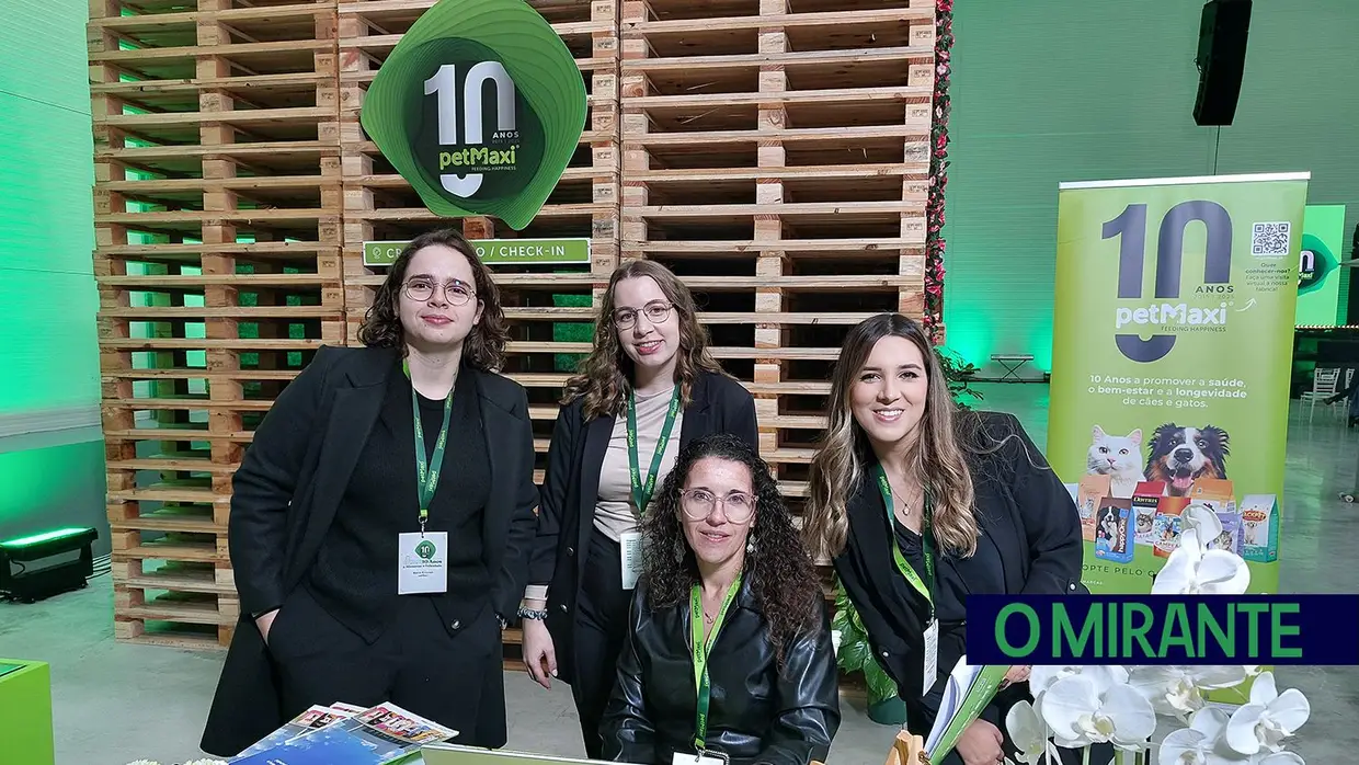 petMaxi comemora 10 anos e inaugura armazém automático