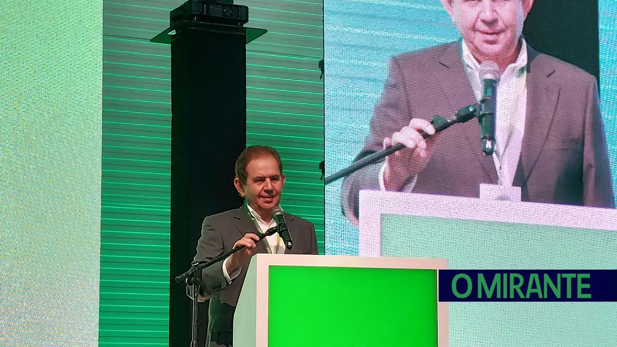 petMaxi comemora 10 anos e inaugura armazém automático