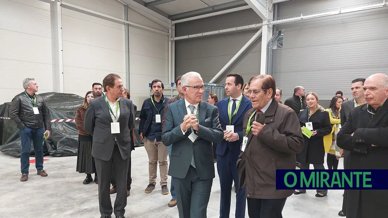 petMaxi comemora 10 anos e inaugura armazém automático