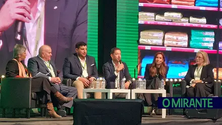 petMaxi comemora 10 anos e inaugura armazém automático