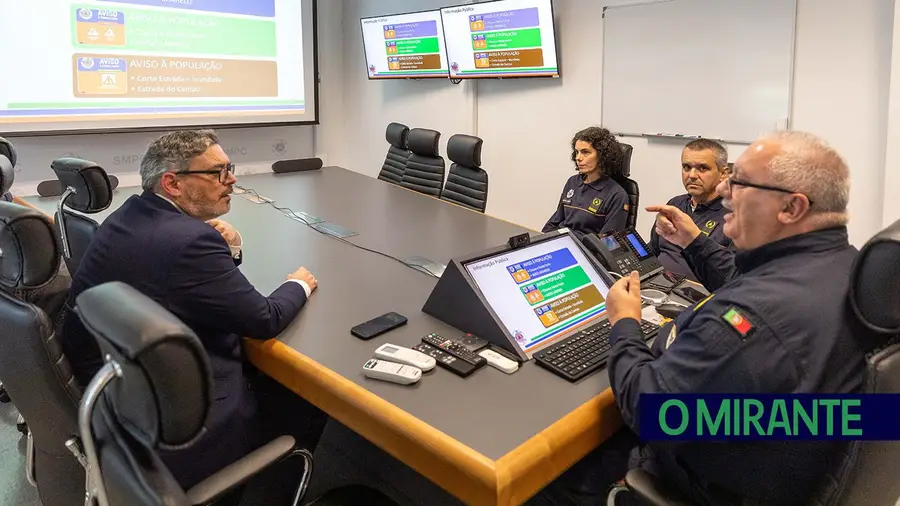 Mau tempo provocou deslizamentos de terras e inundações em VFX