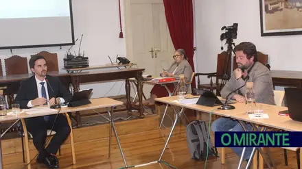 Atraso nas obras da Escola Gualdim Pais gera troca de acusações na reunião de câmara de Tomar