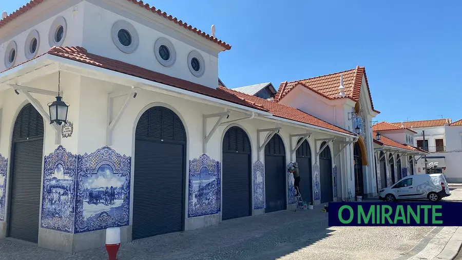 Obras no Mercado Municipal de Santarém custaram mais um milhão que o previsto