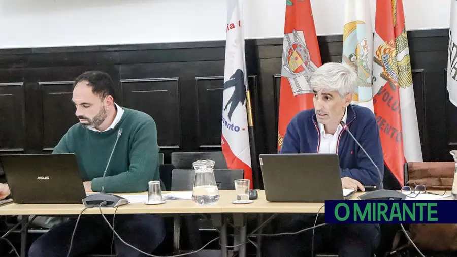 Autarcas do Entroncamento defendem revisão urgente da Carta Educativa