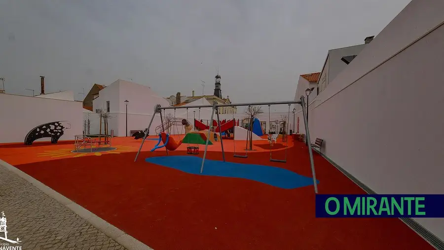 Parque infantil em Benavente com novas medidas de segurança
