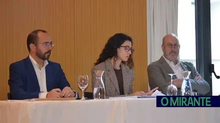 “Volta Coruche” pede esclarecimentos sobre contratos e fundos após buscas da PJ