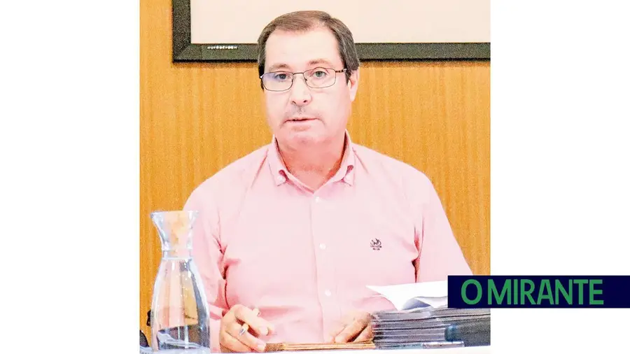 Câmara de Coruche estranha divulgação prévia da operação da PJ e insiste na transparência