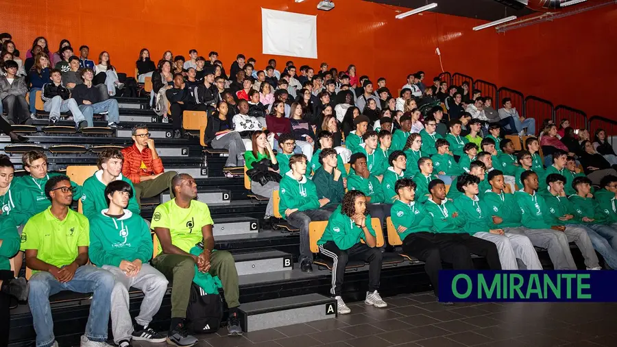 Smart Talks junta 200 alunos em Vila Franca de Xira para discutir papel da nutrição na competição