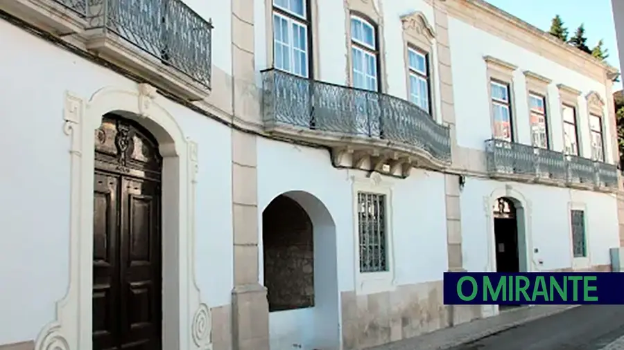 Horário especial na Biblioteca Municipal de Santarém na época de Natal