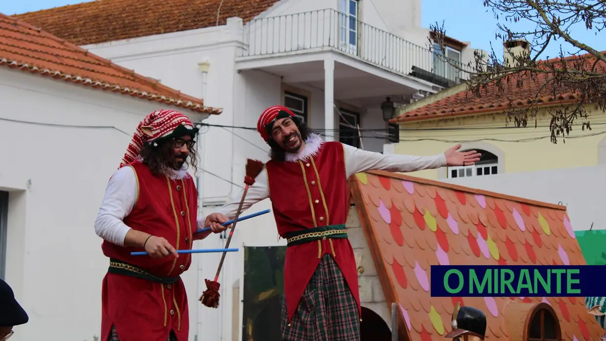 Azambuja inaugurou o “Jardim do Natal” que promete muita animação até Janeiro