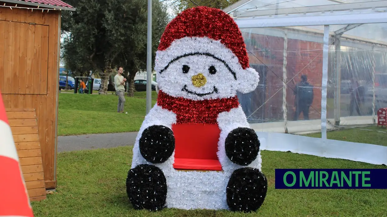 Azambuja inaugurou o “Jardim do Natal” que promete muita animação até Janeiro