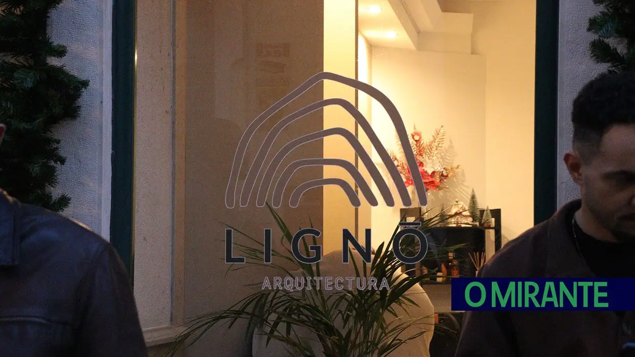 Ligno Arquitectura inaugura luzes de natal em Santarém