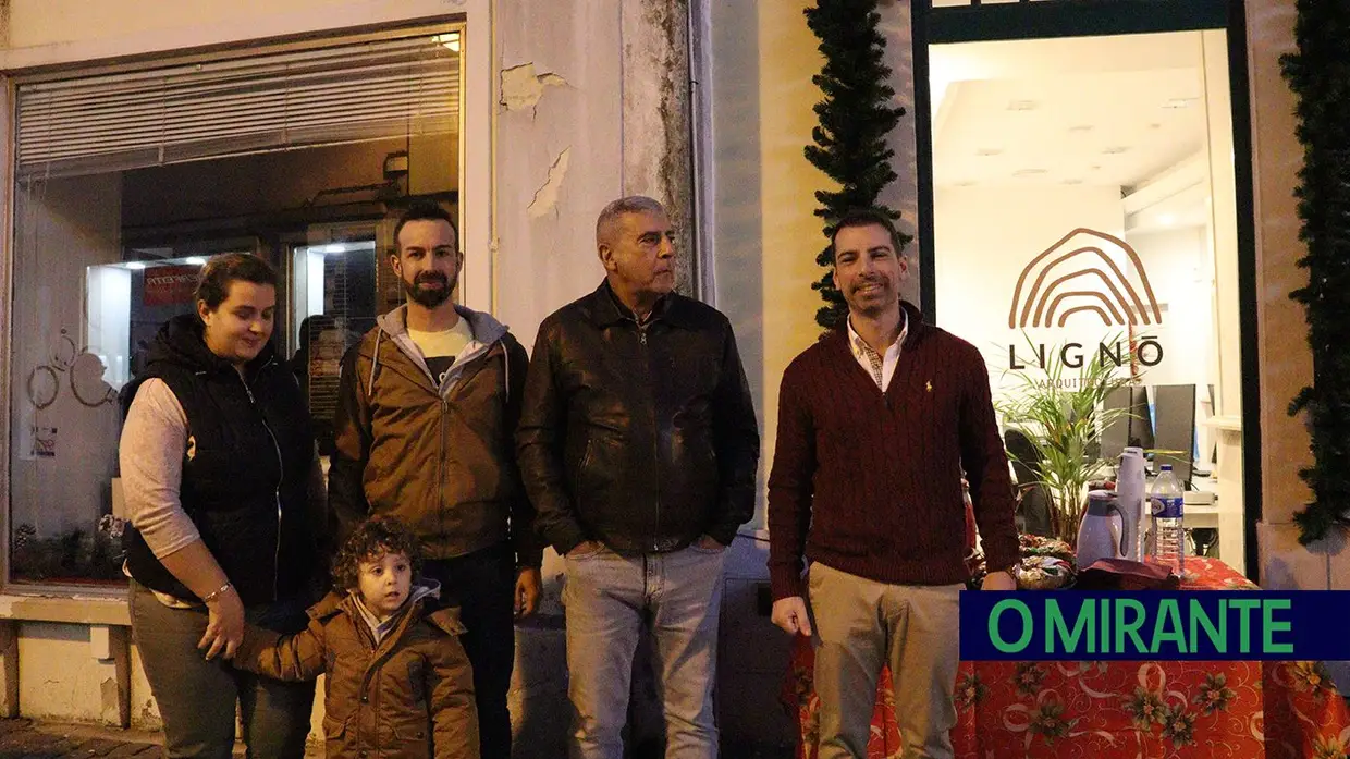 Ligno Arquitectura inaugura luzes de natal em Santarém