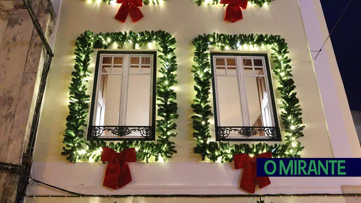Ligno Arquitectura inaugura luzes de natal em Santarém