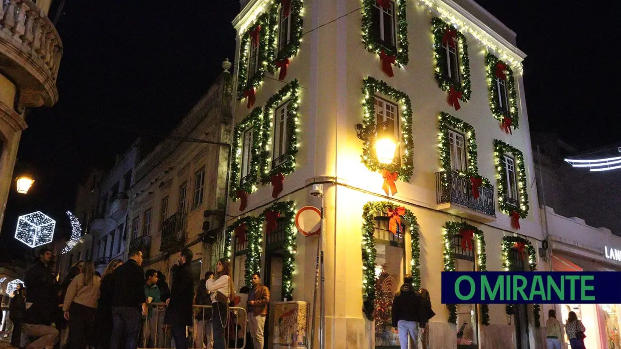 Ligno Arquitectura inaugura luzes de natal em Santarém