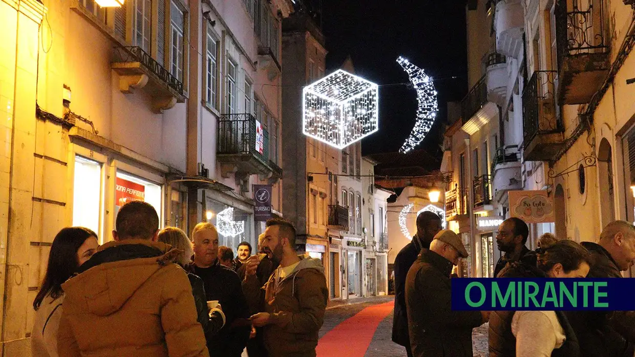 Ligno Arquitectura inaugura luzes de natal em Santarém