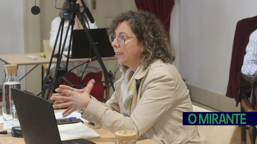 Oposição em Tomar critica redução de apoios ao comércio local