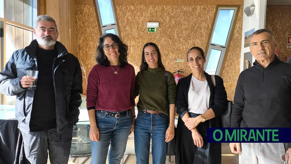 Exposição fotográfica celebra 13 anos de vida do EVOA