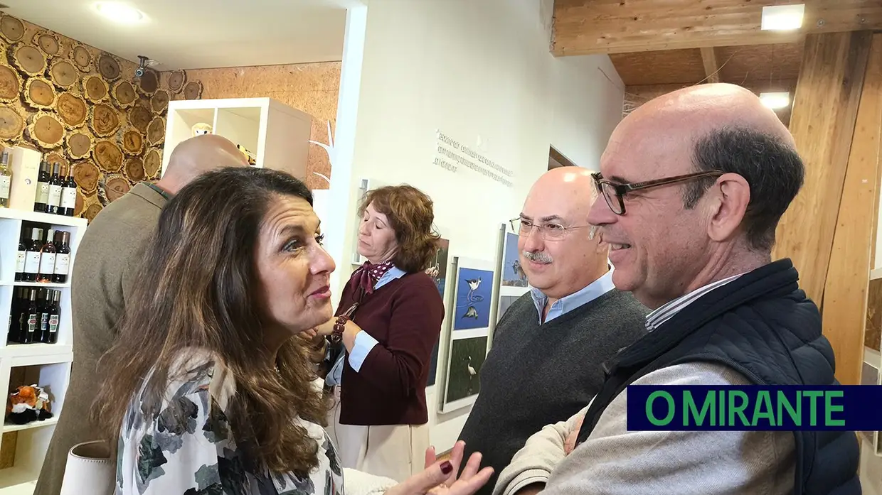 Exposição fotográfica celebra 13 anos de vida do EVOA