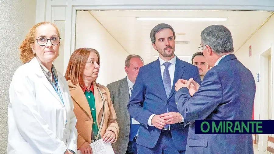 Presidente da Câmara de Tomar destaca investimento estratégico em visita à ULS Médio Tejo