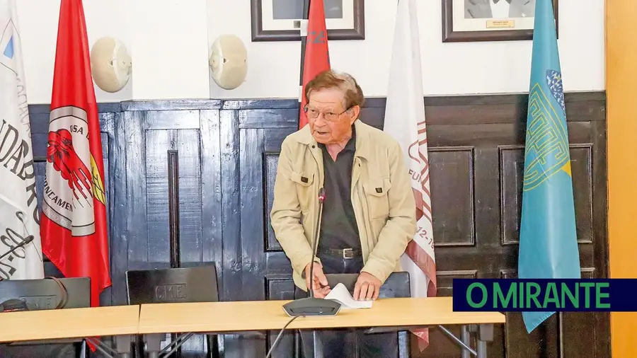 Munícipe alerta para problemas de sinalização e perigos na via pública no Entroncamento