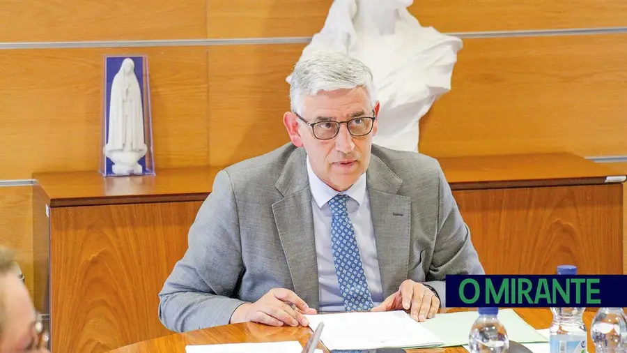 Município de Ourém reduz 3,5 milhões de euros no orçamento para 2026